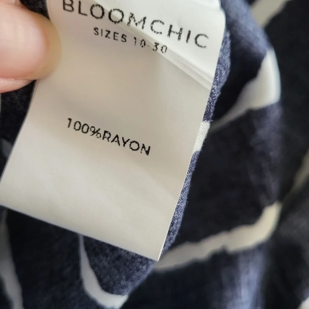 Bloomchic Stripe Crossover Snap Closure Half Sleeve Blouson Top - Picture 10 of 10